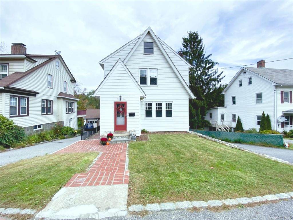 2596 Carmel Avenue - Photo 1