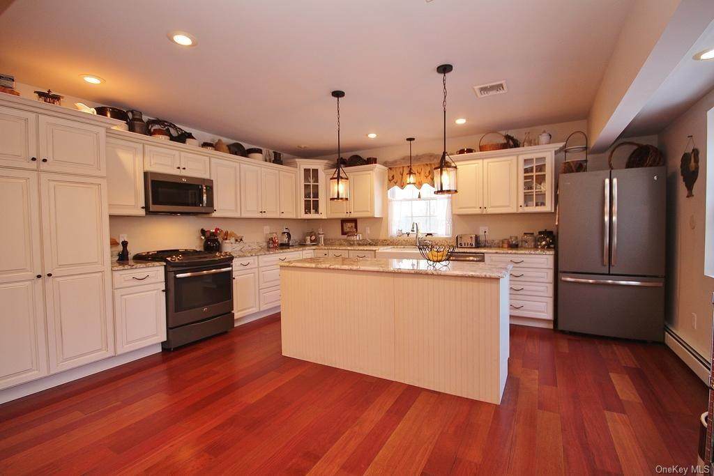 415 Logtown Road - Photo 1