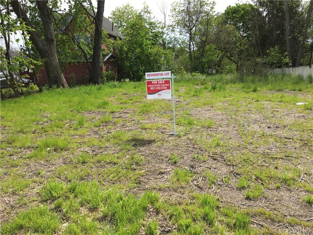 19 Railroad Avenue - Photo 1