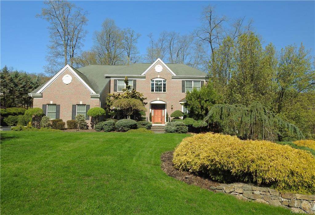 27 Zachary Taylor Street - Photo 1