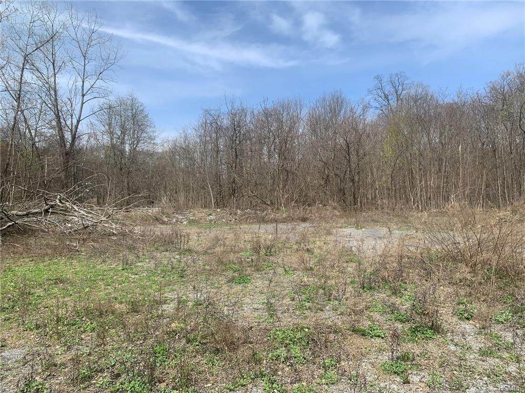Route 52 - Photo 1