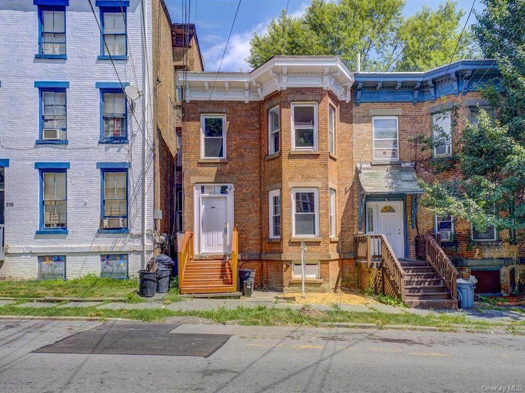 216 Dubois Street - Photo 1