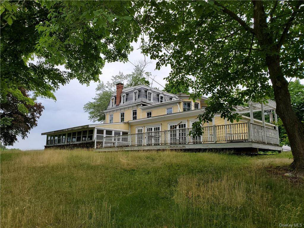 7 Waterstone Road - Photo 1