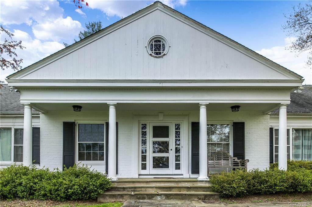 11 Sunset Drive - Photo 1