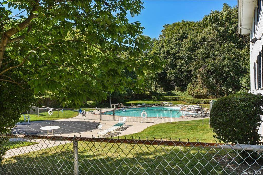 63 Avon Circle - Photo 1