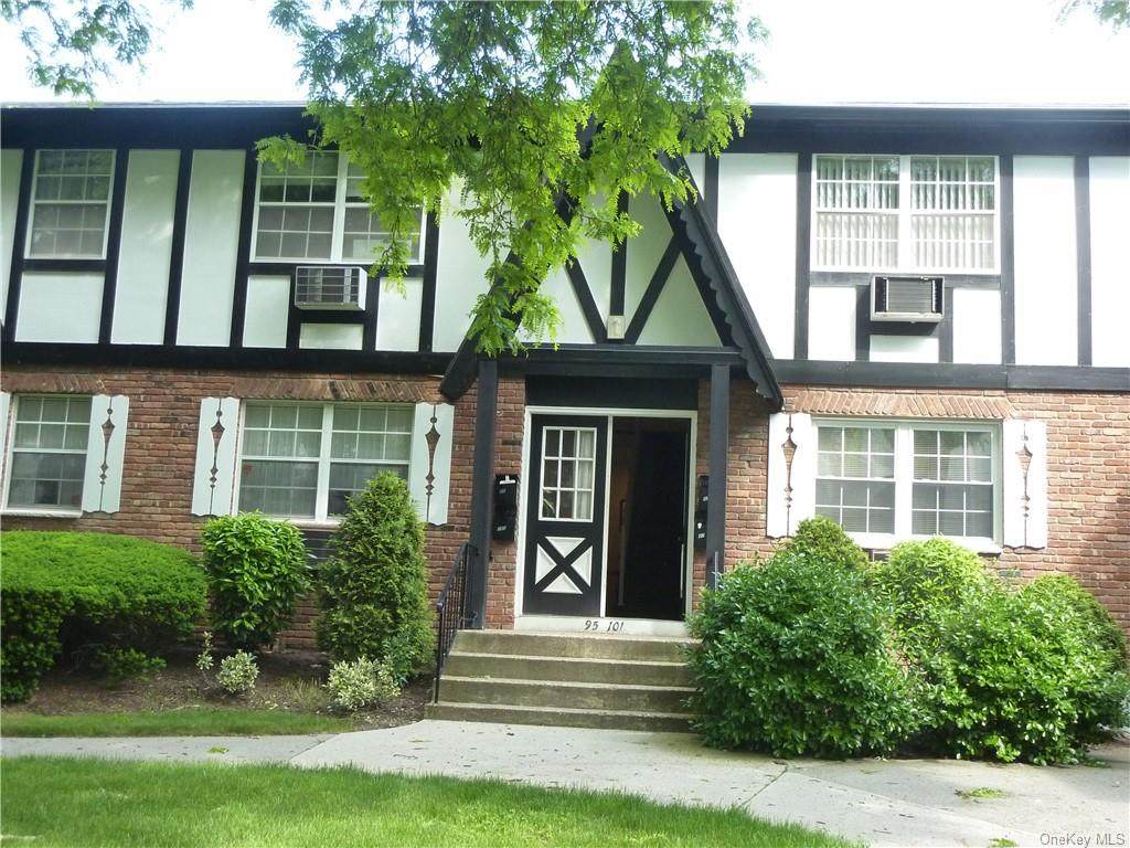 99 Parkside Drive - Photo 1