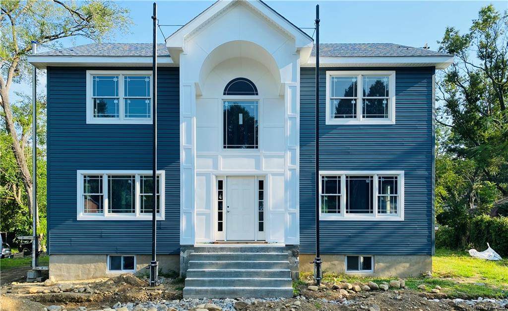 4 Hillside Close - Photo 1