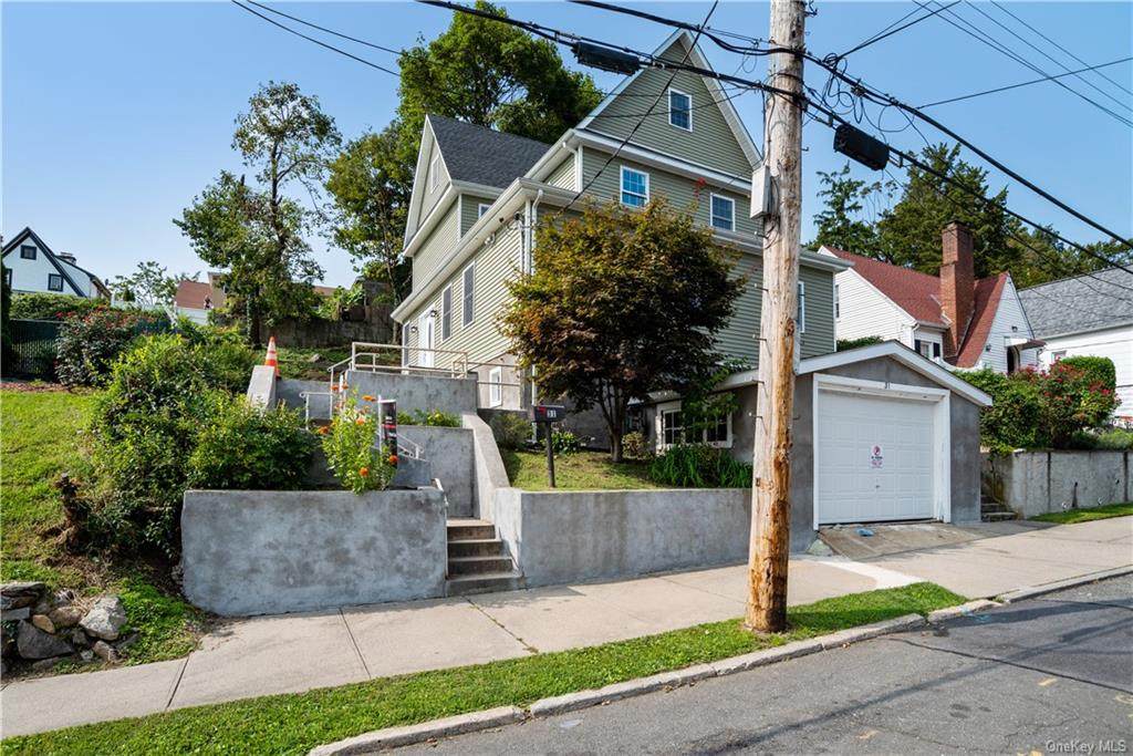31 Perkins Avenue - Photo 1