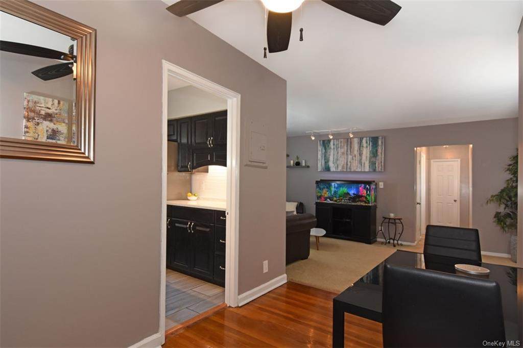10 Bryant Crescent - Photo 1