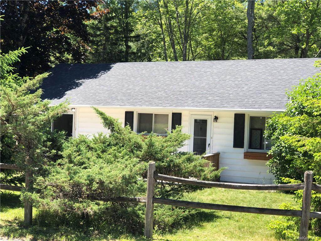 2 Willow Lane - Photo 1