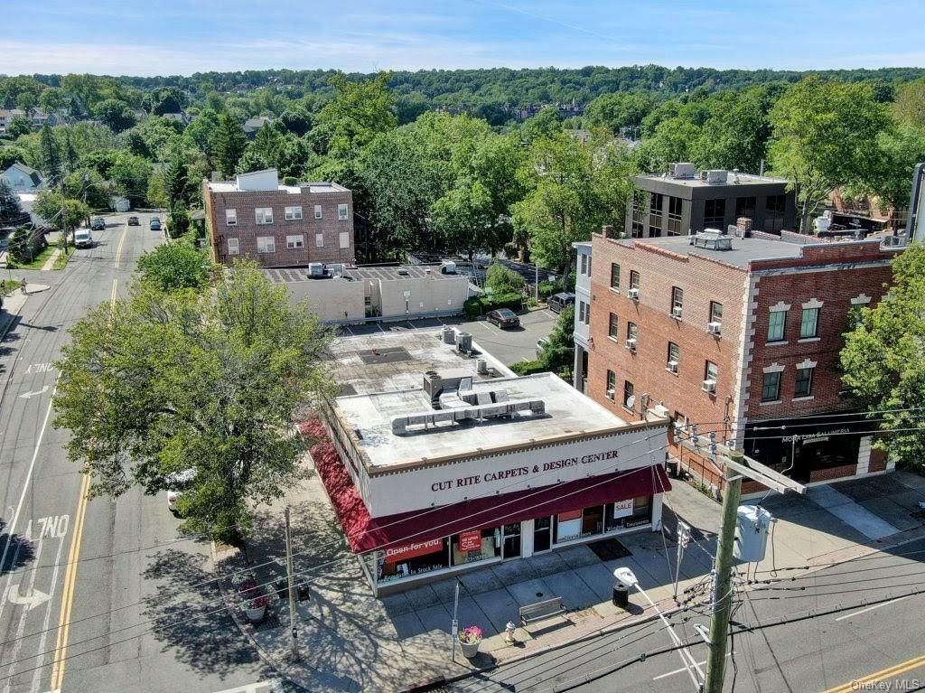 823-825 White Plains Road - Photo 1