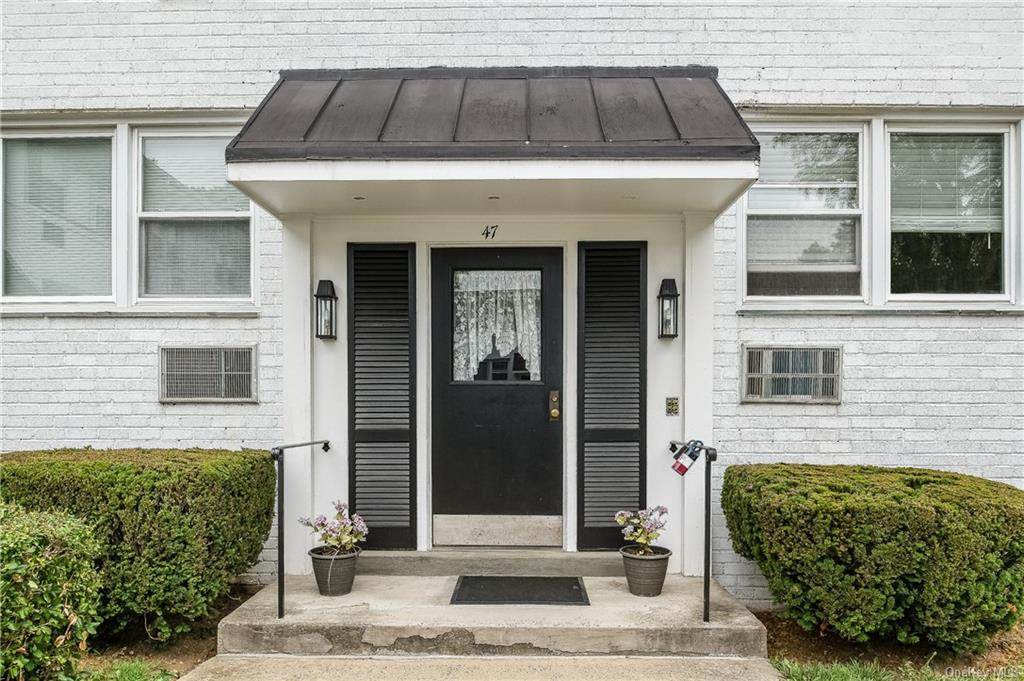 47 Avon Circle - Photo 1