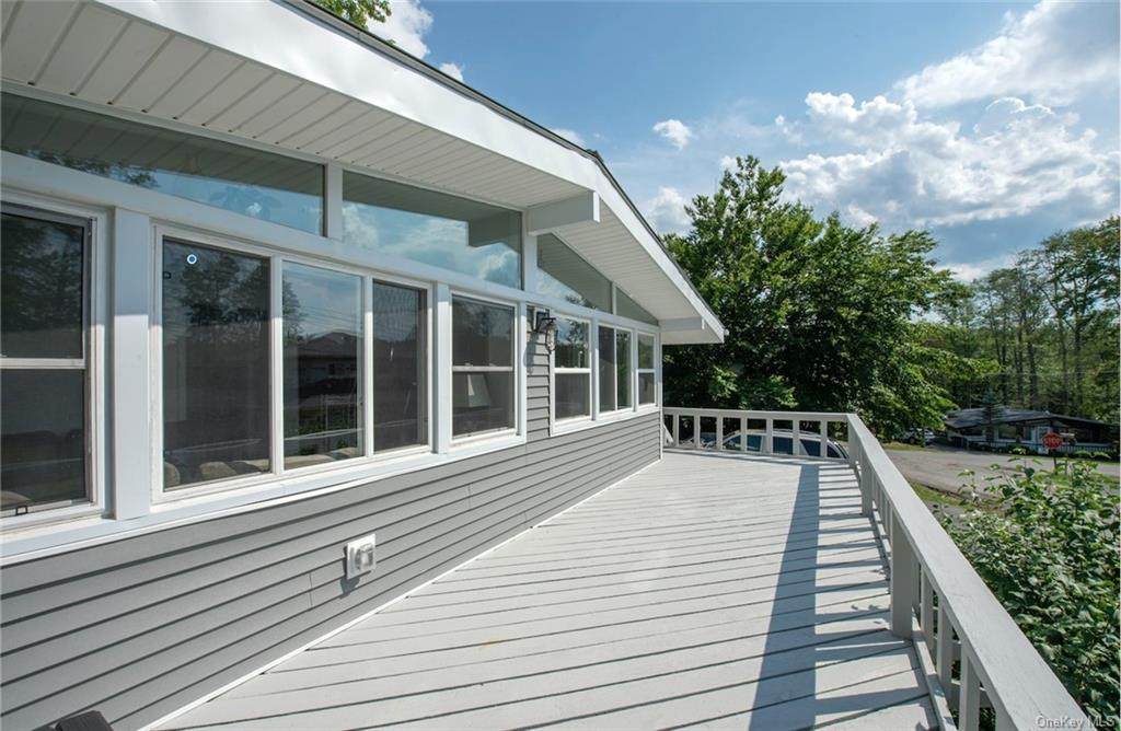 53 Lakeview Road - Photo 1