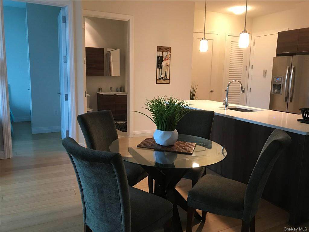 701 Ridge Hill Boulevard - Photo 1