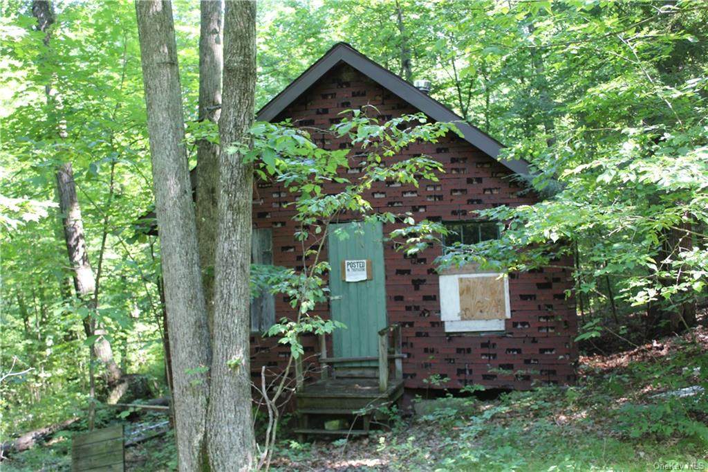 101 Harpur Hill Road - Photo 1