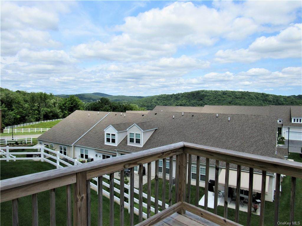 3 Carpenter Court - Photo 1
