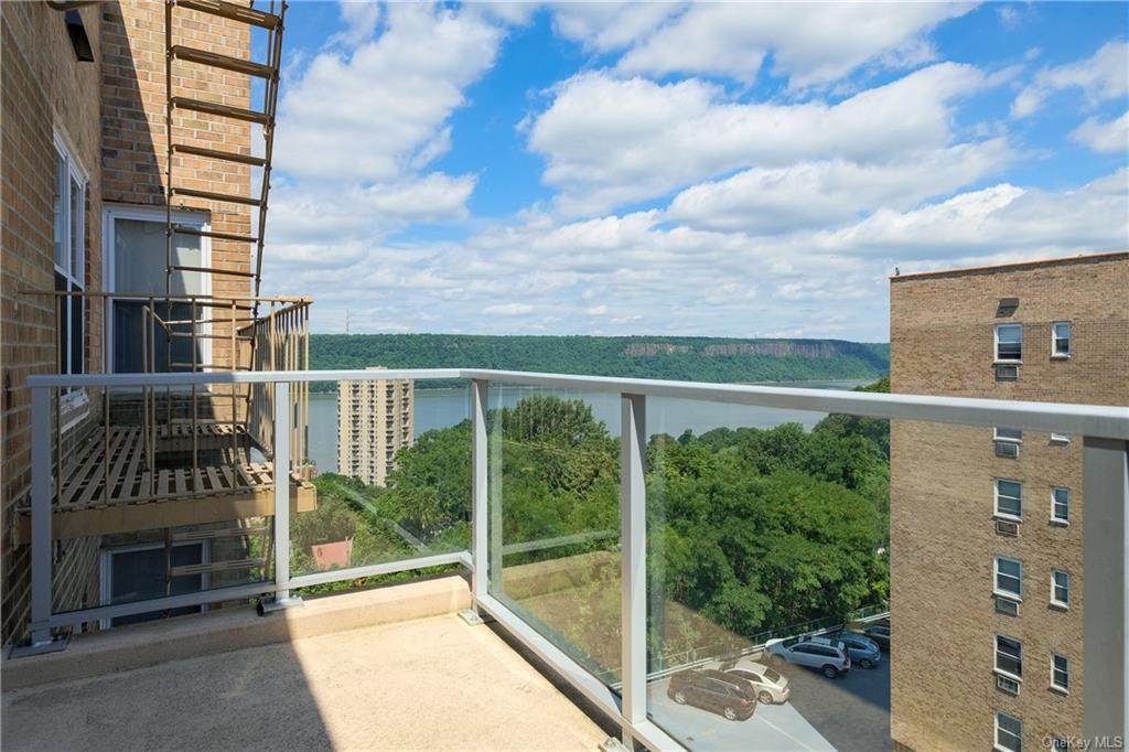 377 Broadway - Photo 1