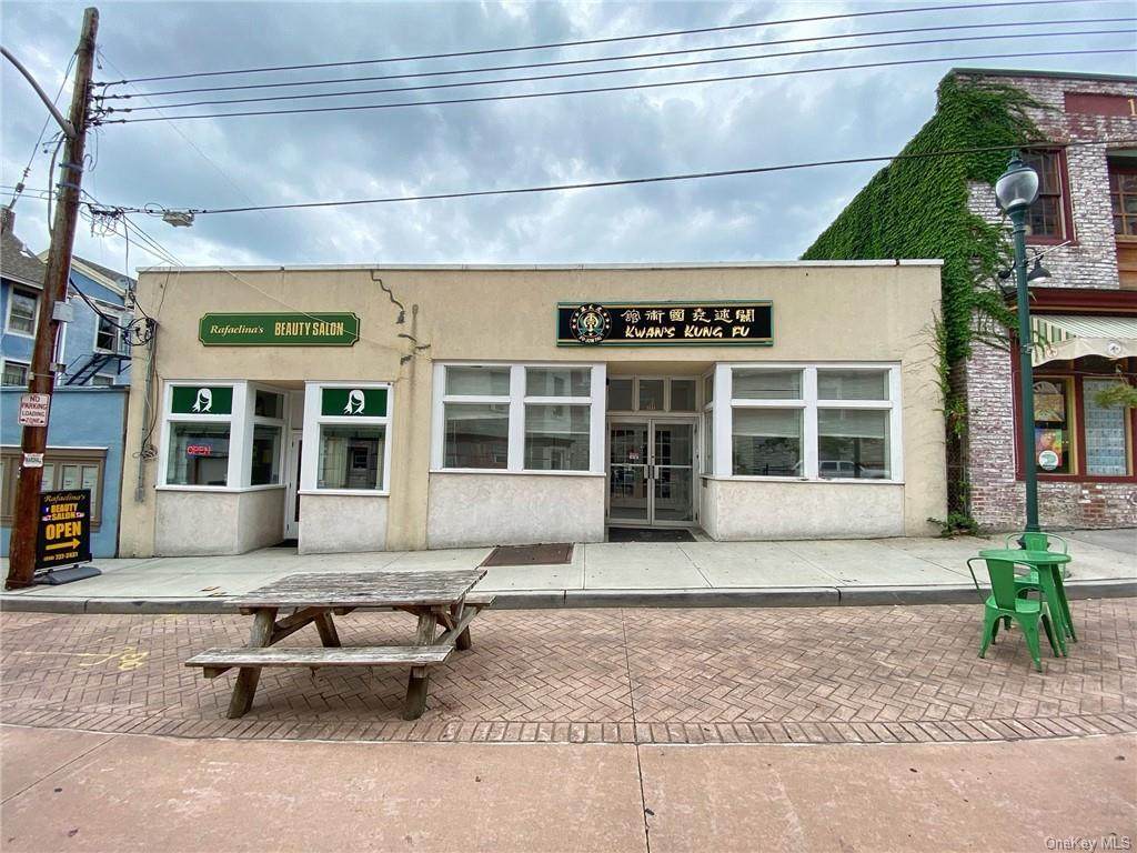 201 Ester Street - Photo 1
