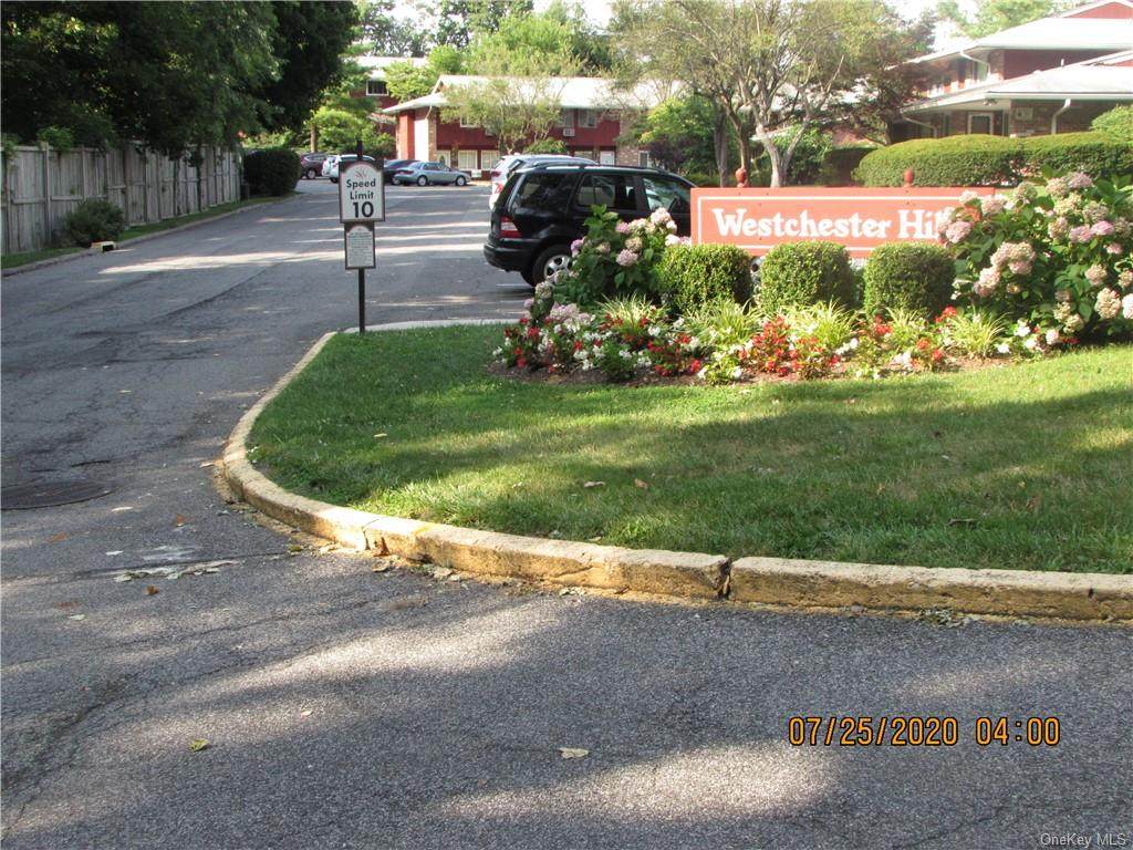 209 Old Country Road - Photo 1