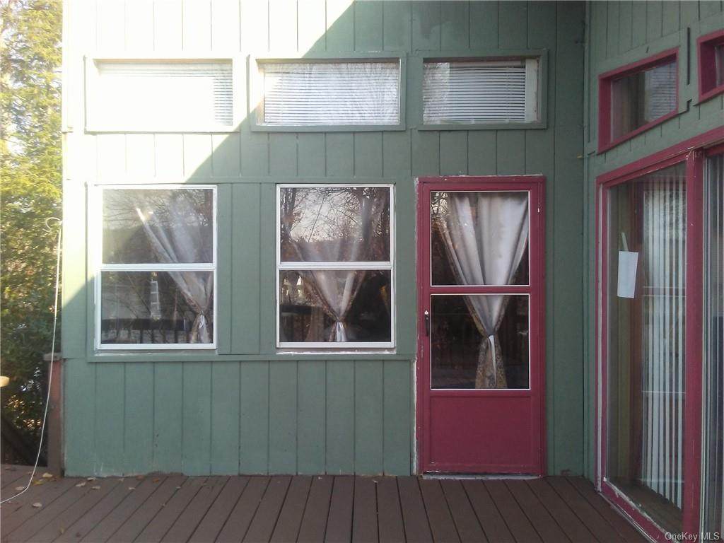 23 Redwood Lane - Photo 1