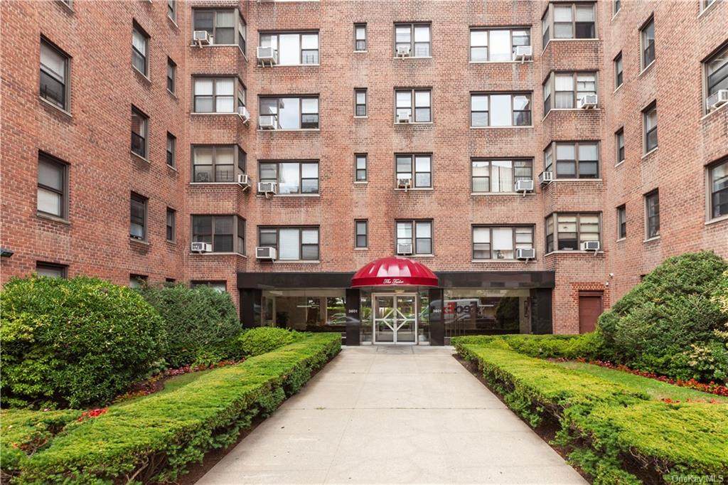 3601 Johnson Avenue - Photo 1