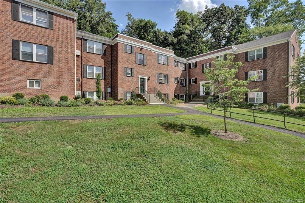 129 Highland Avenue - Photo 1