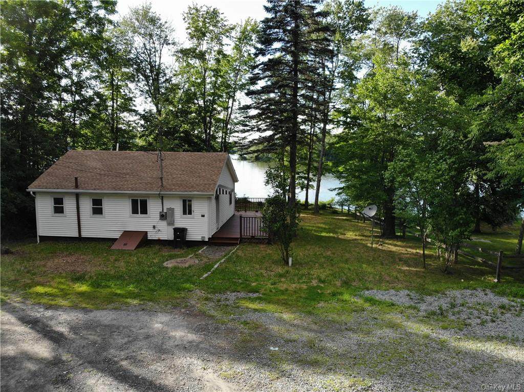 9 Redwood Lane - Photo 1