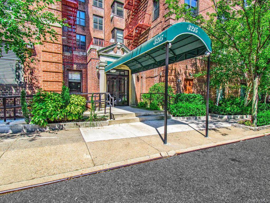 3215 Netherland Avenue - Photo 1
