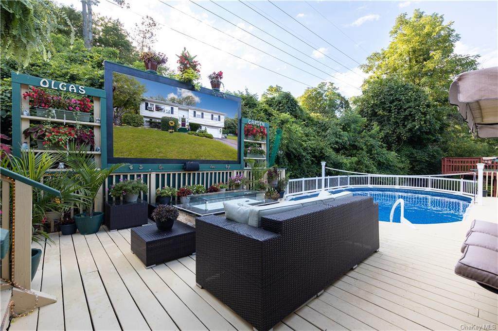 128 Rockland Lane - Photo 1