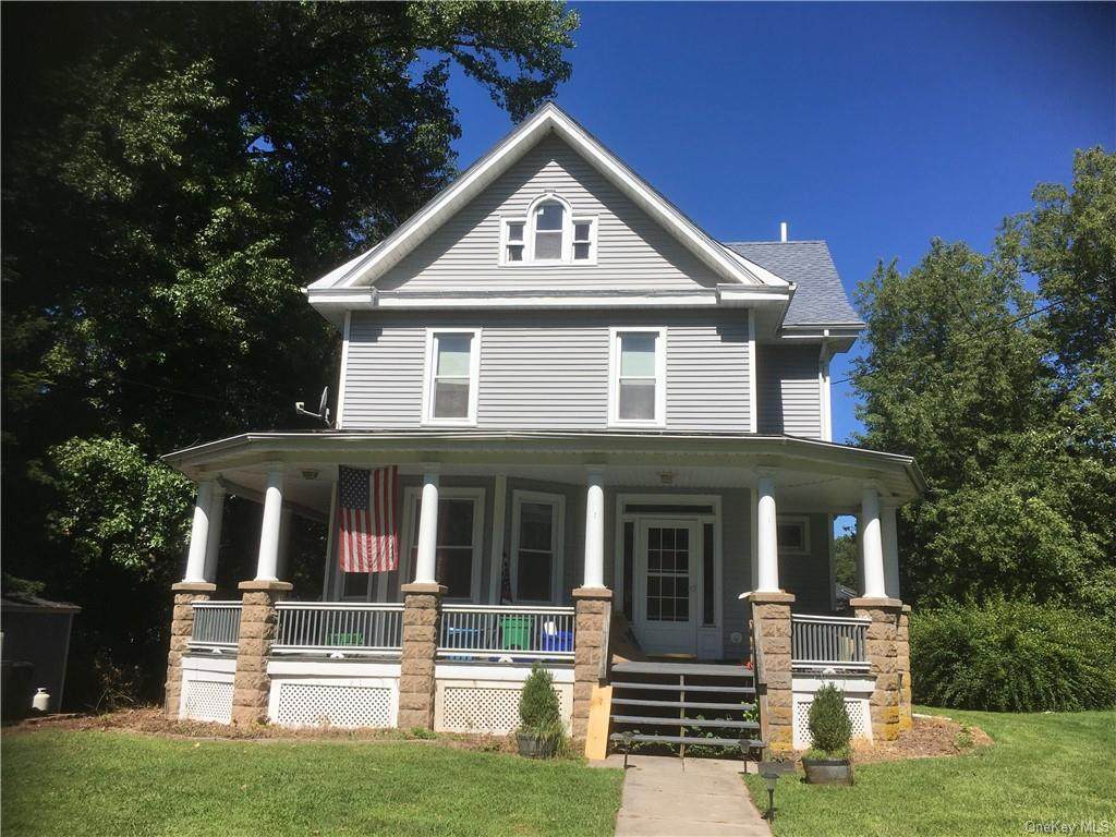 490 Kings Highway - Photo 1