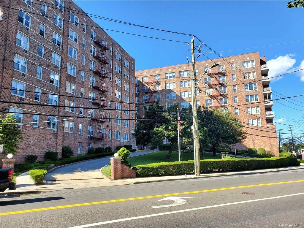 333 Bronx River - Photo 1