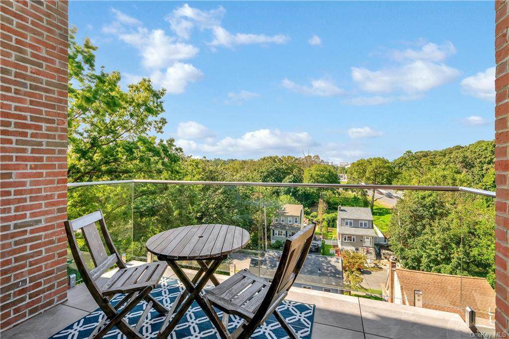 8 Boulevard - Photo 1