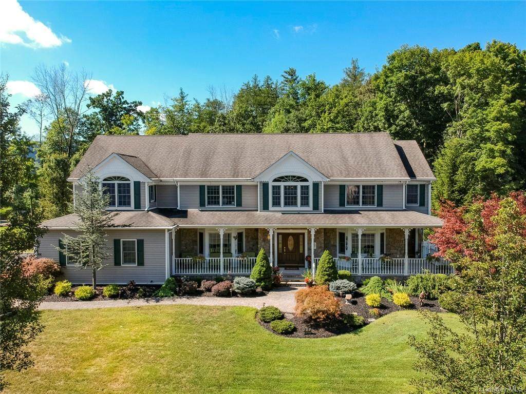 17 Grandview Road - Photo 1