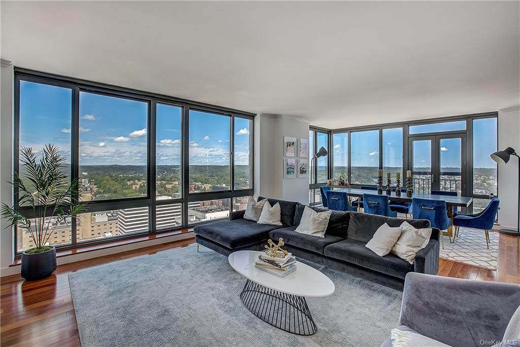 10 City Place - Photo 1