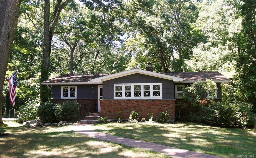 5 Valerie Lane - Photo 1
