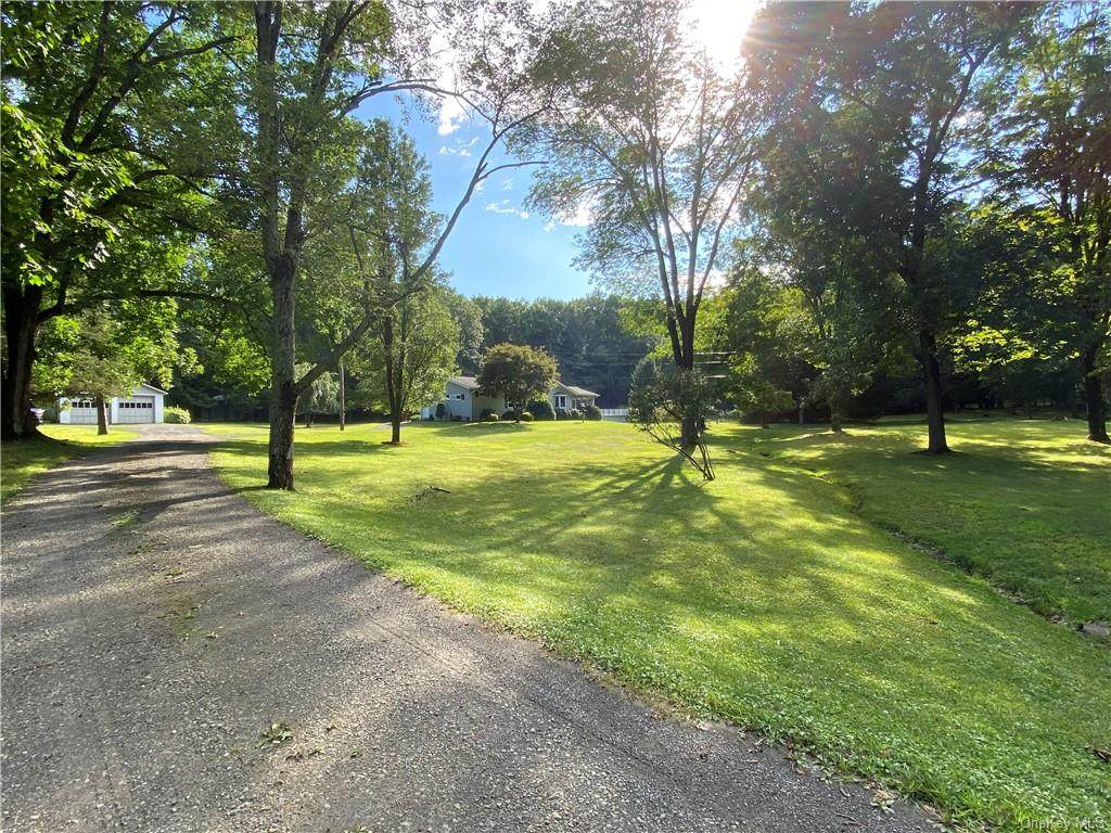 15 Dewitt Lane - Photo 1