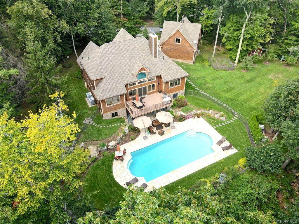 32 Sylvia Barlow Way - Photo 1