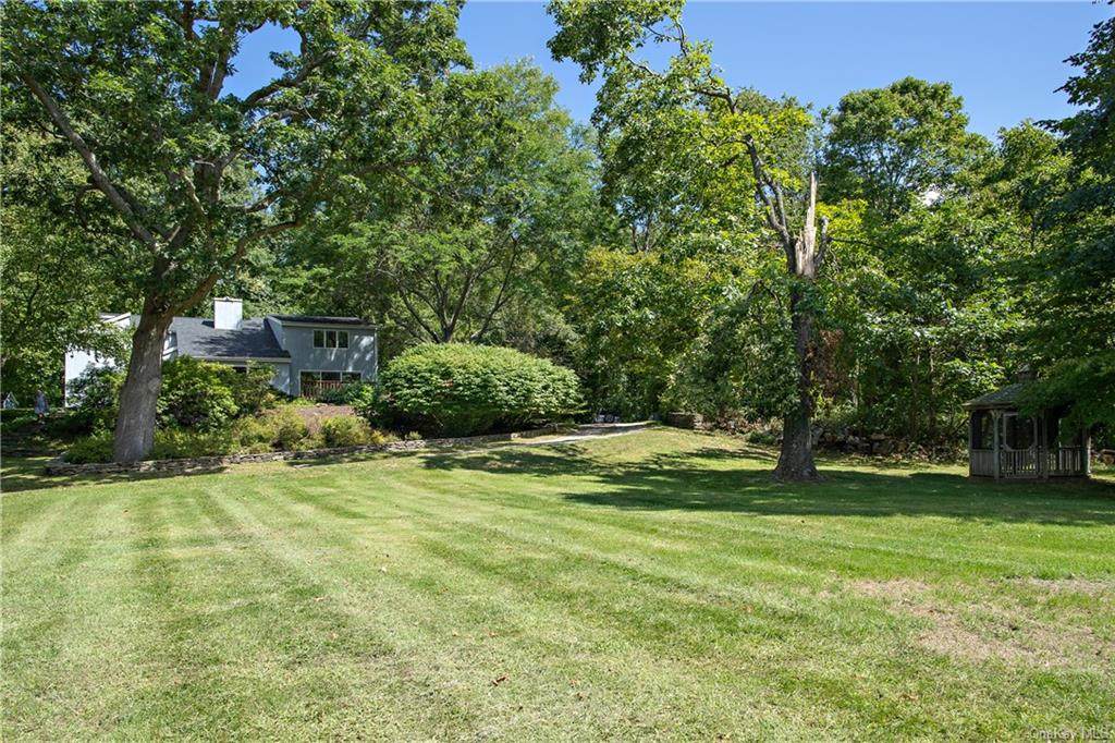 71 Sumner Lane - Photo 1