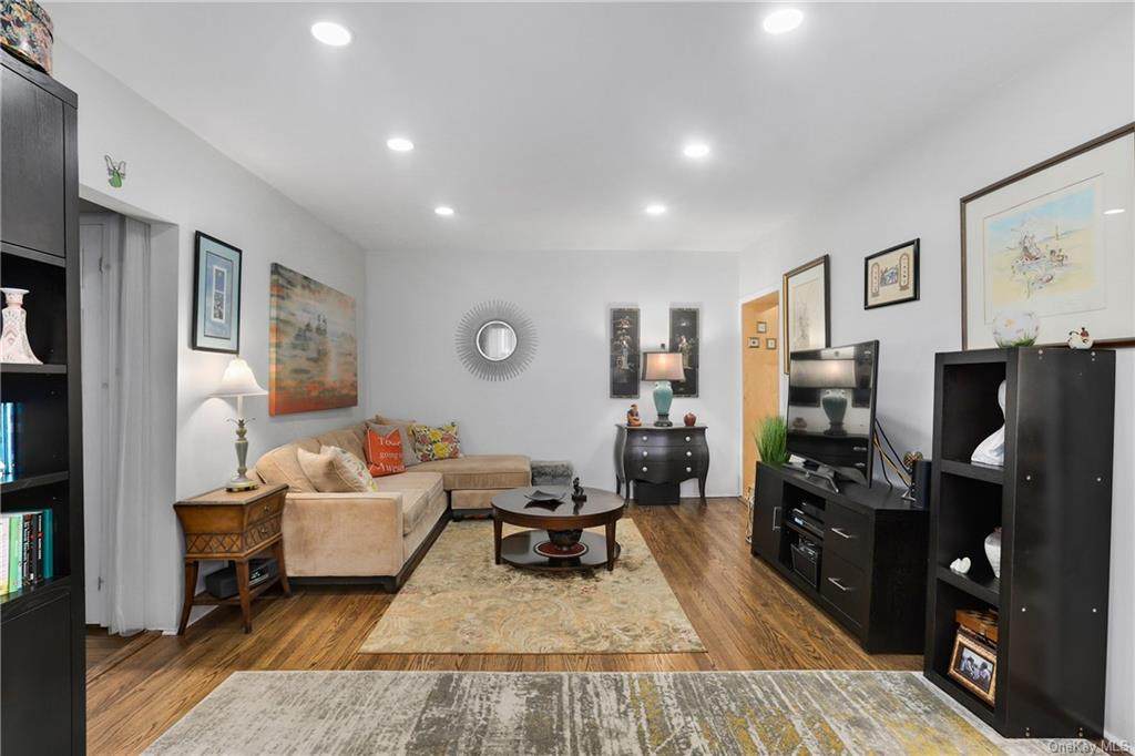 294 Bronxville Road - Photo 1