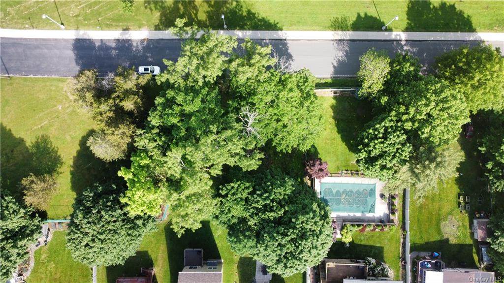 3 Rockwell Avenue - Photo 1