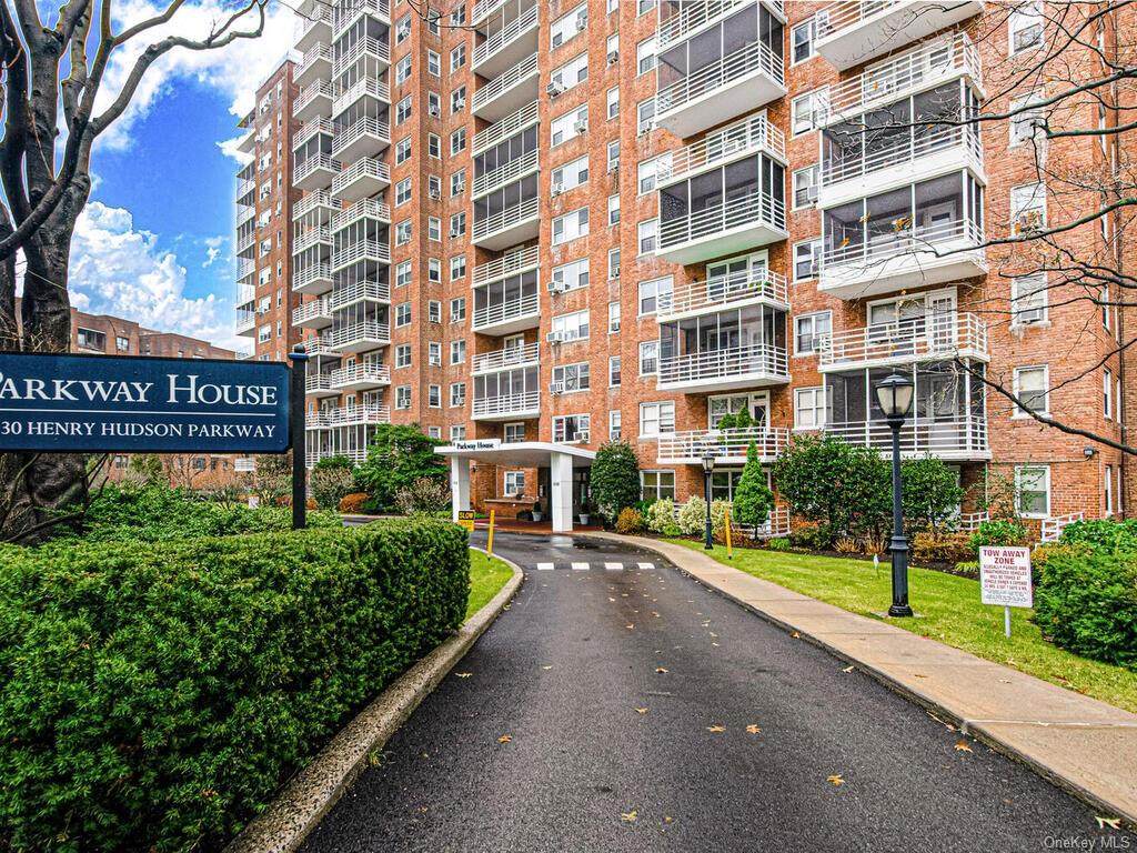 3530 Henry Hudson Parkway - Photo 1