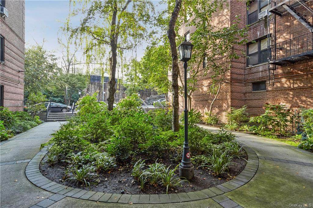 3840 Greystone Avenue - Photo 1