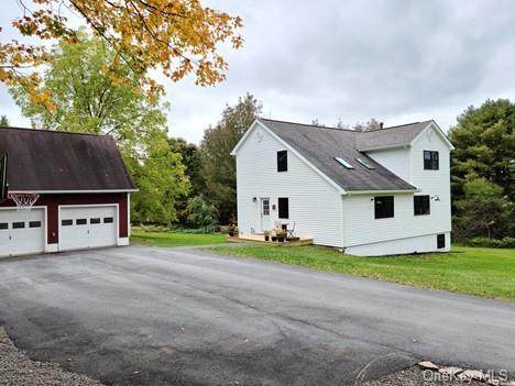 131 Leonard Road - Photo 1