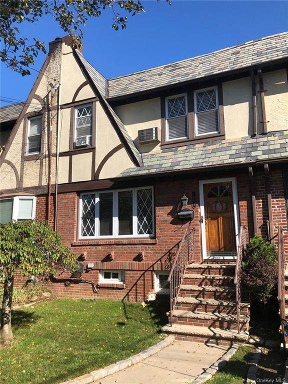 1864 Narragansett Avenue - Photo 1