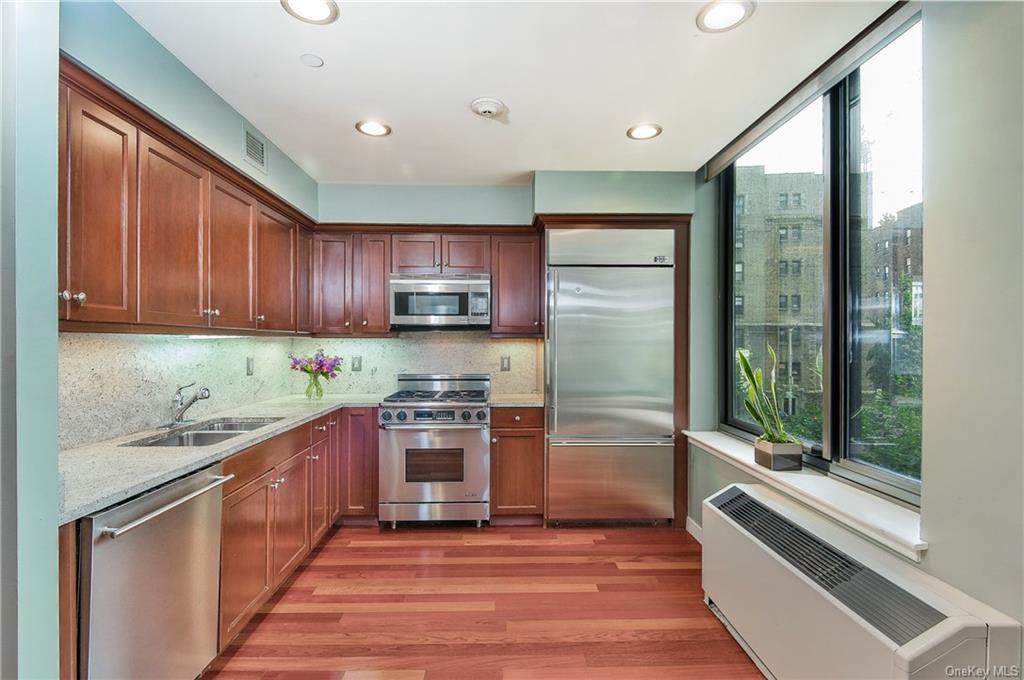 10 City Place - Photo 1