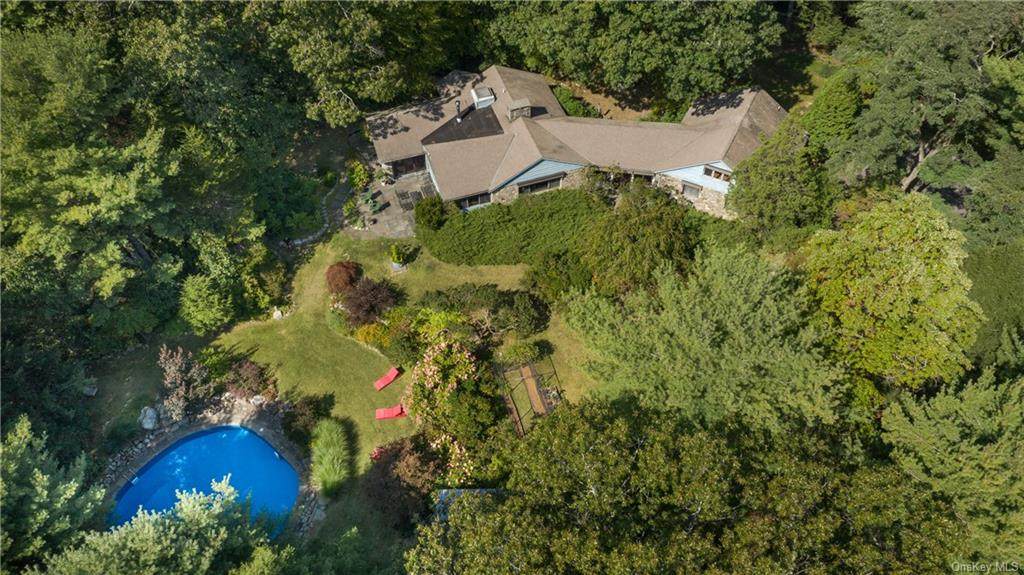 355 Old Albany Post Road - Photo 1