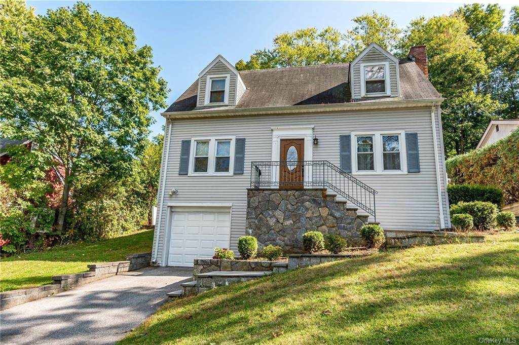 860 Warren Avenue - Photo 1