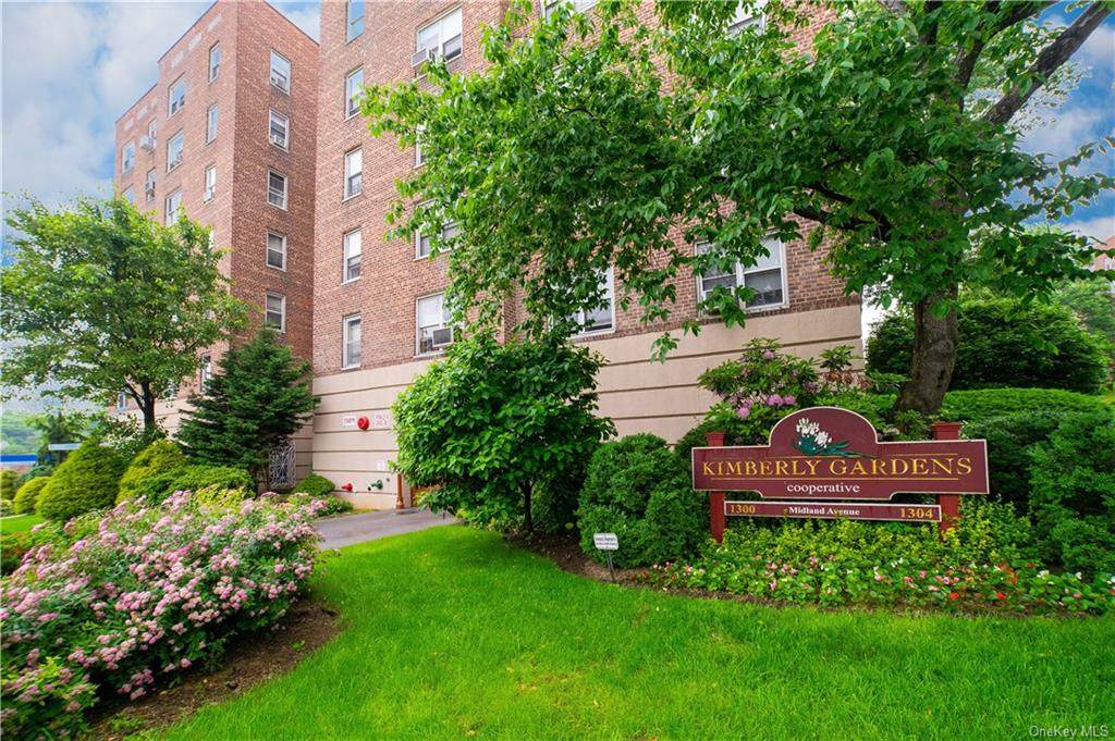 1300 Midland Avenue - Photo 1
