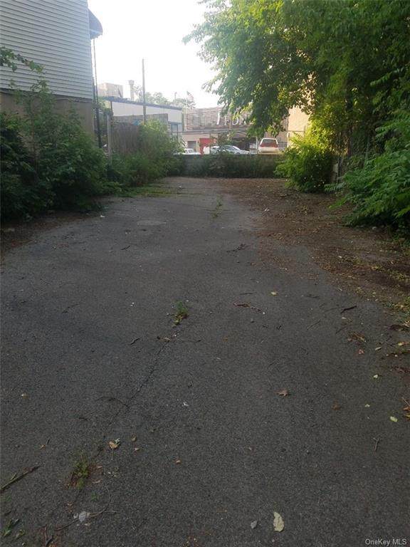 232nd Street - Photo 1
