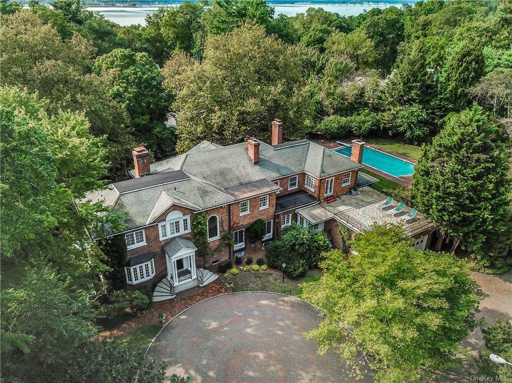 52 Ardsley Avenue - Photo 1
